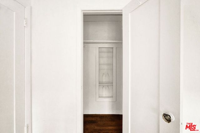 351 N Sierra Bonita Avenue 2, Los Angeles, CA 90036