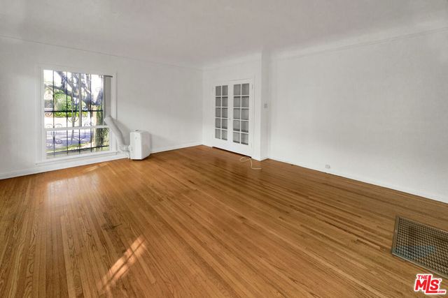 351 N Sierra Bonita Avenue 2, Los Angeles, CA 90036