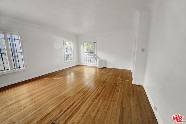 351 N Sierra Bonita Avenue 2, Los Angeles, CA 90036