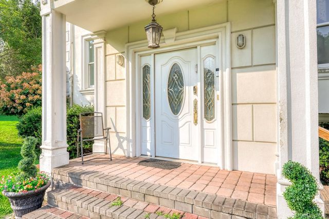 41 S Parker Drive, Monsey, NY 10952