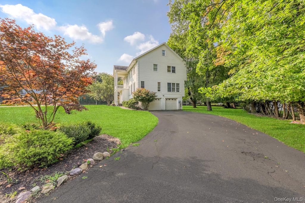 41 S Parker Drive, Monsey, NY 10952 — photo 2