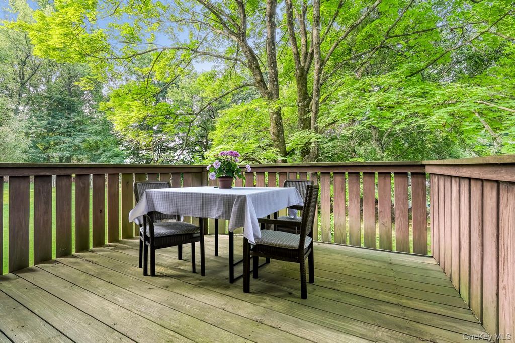 41 S Parker Drive, Monsey, NY 10952 — photo 5
