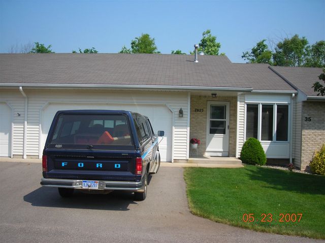 2823 Bridgeside Drive 35, Caledonia, MI 49316