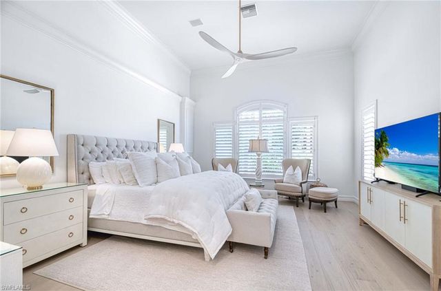 9013 Terranova DR, Naples, FL 34109