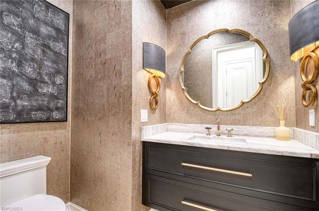 9013 Terranova DR, Naples, FL 34109