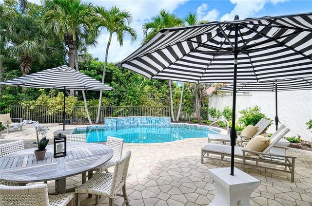 9013 Terranova DR, Naples, FL 34109