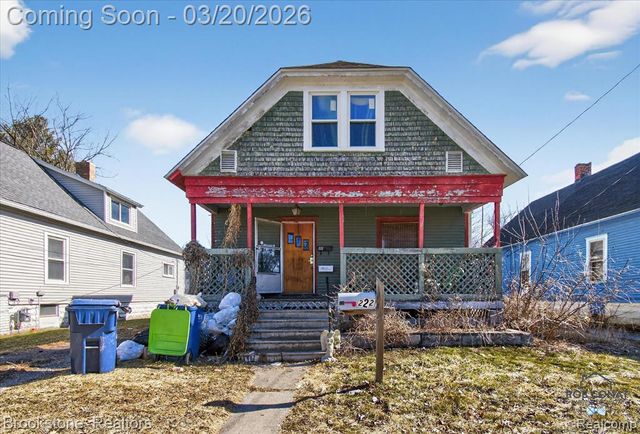222 N Grant Street, Bay City, MI 48708