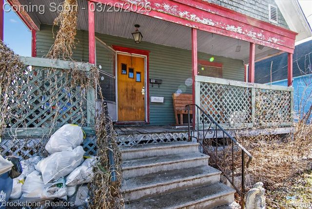 222 N Grant Street, Bay City, MI 48708