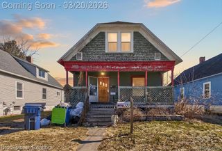 222 N Grant Street, Bay City, MI 48708