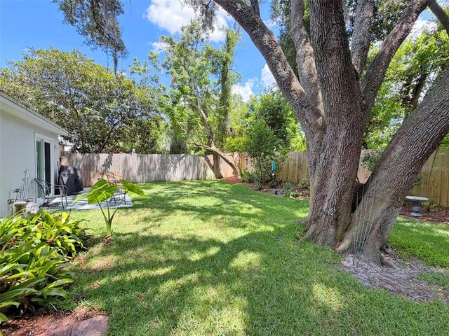 8521 MISTY RIVER COURT, Tampa, FL 33637