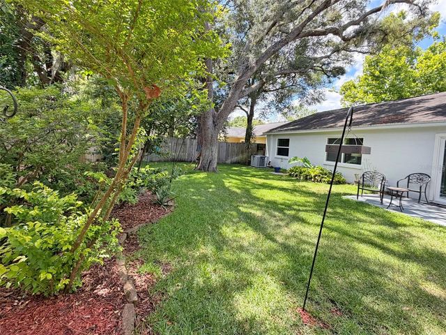 8521 MISTY RIVER COURT, Tampa, FL 33637