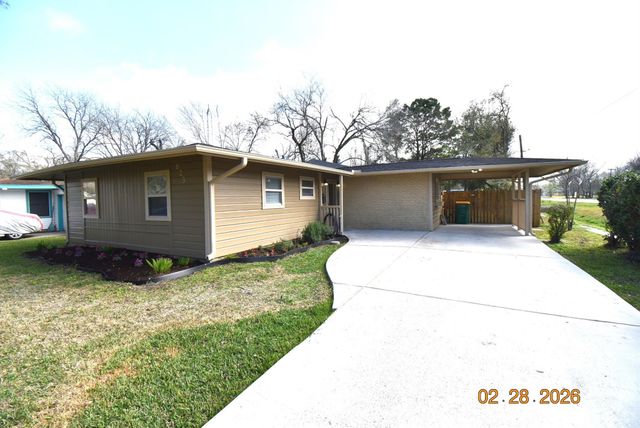 623 Honeysuckle Drive, La Marque, TX 77568