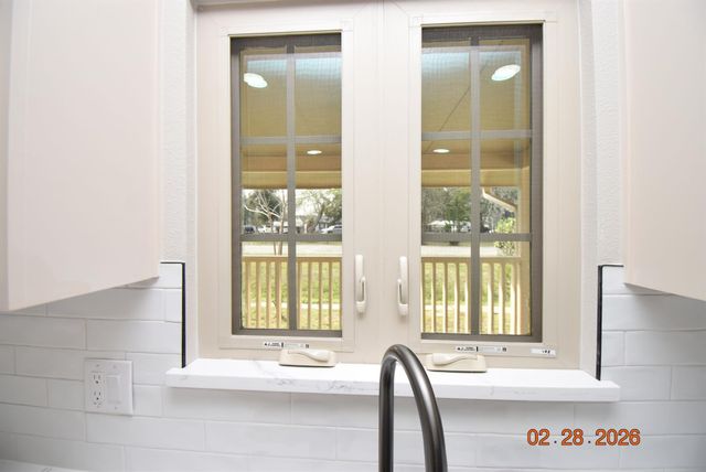 623 Honeysuckle Drive, La Marque, TX 77568