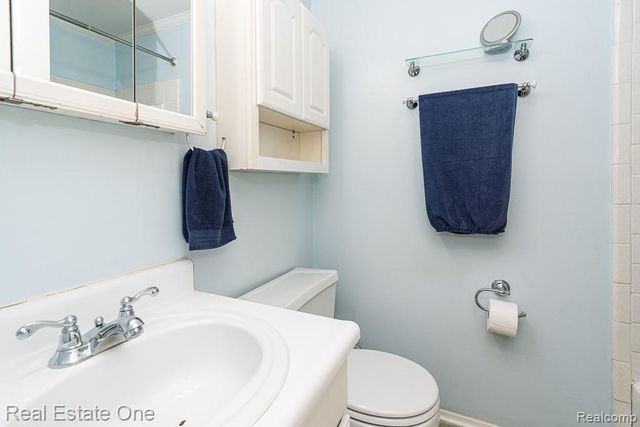 35226 Tall Oaks Drive, Sterling Heights, MI 48312