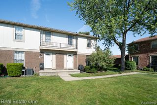 35226 Tall Oaks Drive, Sterling Heights, MI 48312