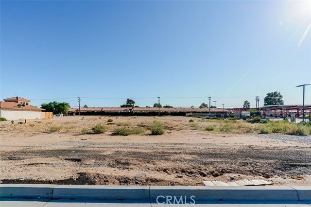 15403 Bear Valley, Hesperia, CA 92345