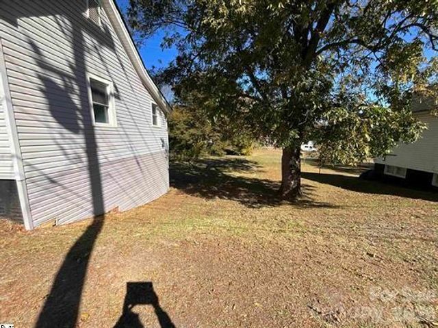 505 E Robinson Street, Gaffney, SC 29340