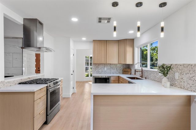 13530 Knottinghill Drive, Sugar Land, TX 77498
