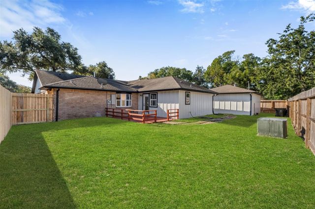 13530 Knottinghill Drive, Sugar Land, TX 77498