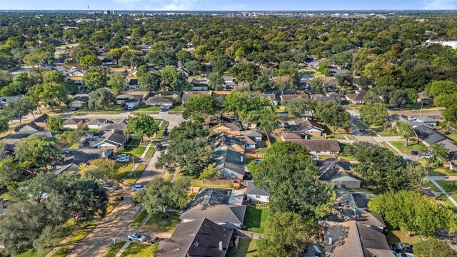 13530 Knottinghill Drive, Sugar Land, TX 77498