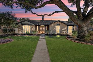 13530 Knottinghill Drive, Sugar Land, TX 77498