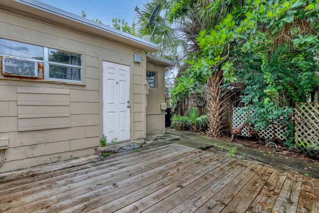 5014 SPRUCE Avenue, West Palm Beach, FL 33407