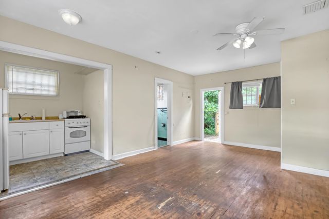5014 SPRUCE Avenue, West Palm Beach, FL 33407