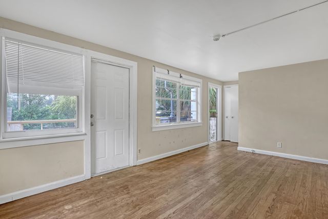 5014 SPRUCE Avenue, West Palm Beach, FL 33407