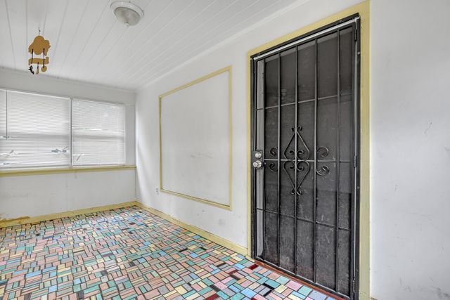 5014 SPRUCE Avenue, West Palm Beach, FL 33407