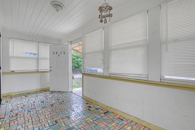 5014 SPRUCE Avenue, West Palm Beach, FL 33407