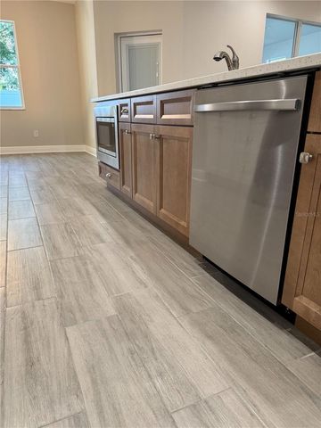 37565 TERI COURT, Dade City, FL 33525