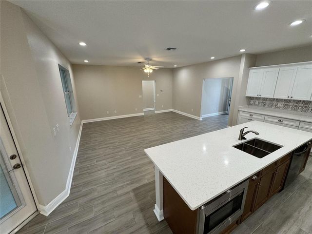 37565 TERI COURT, Dade City, FL 33525