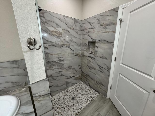 37565 TERI COURT, Dade City, FL 33525