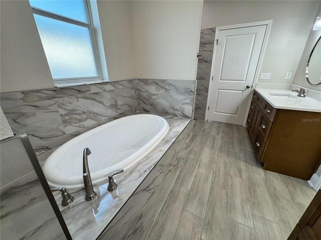 37565 TERI COURT, Dade City, FL 33525