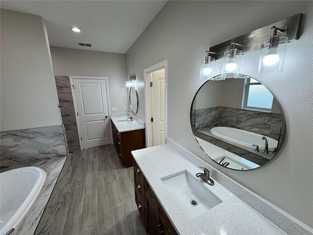 37565 TERI COURT, Dade City, FL 33525