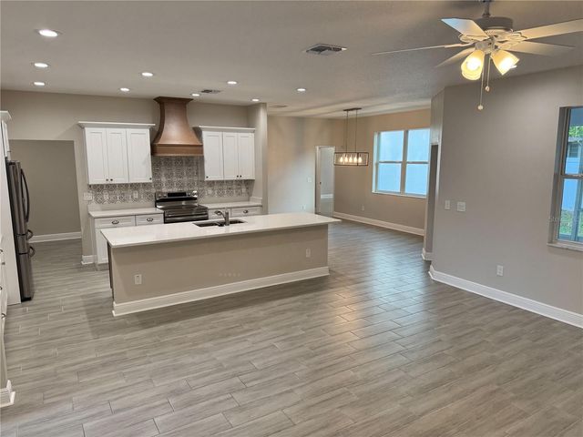 37565 TERI COURT, Dade City, FL 33525