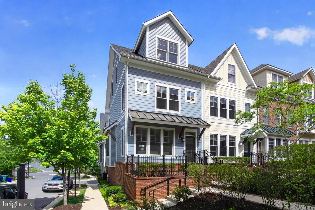71 ELLSWORTH HEIGHTS ST, Silver Spring, MD 20910