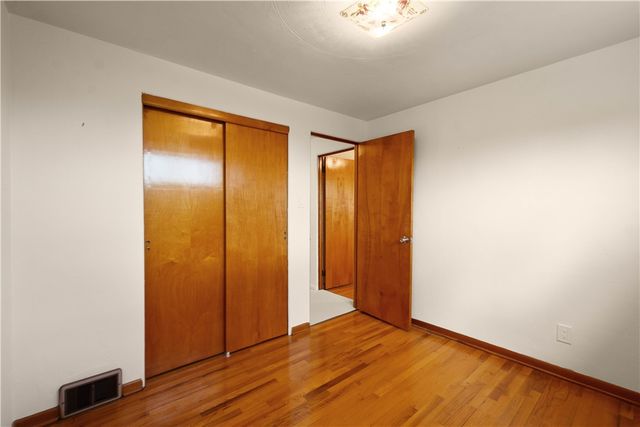 323 Old Clairton Rd, Jefferson Hills, PA 15025