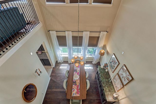 18 Shire Glen Place, The Woodlands, TX 77354