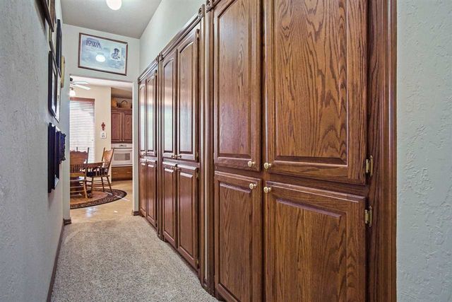 6712 SW Driftwood Dr, Lawton, OK 73505