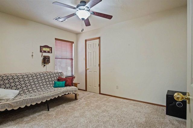 6712 SW Driftwood Dr, Lawton, OK 73505