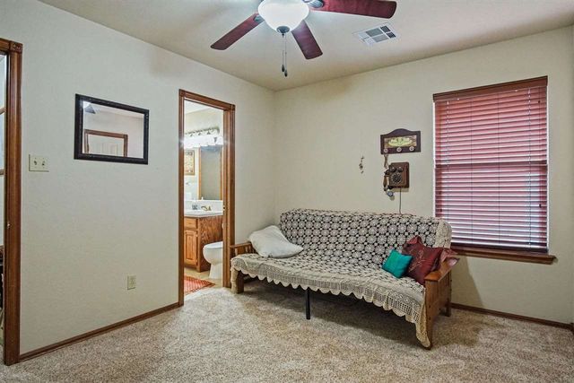 6712 SW Driftwood Dr, Lawton, OK 73505