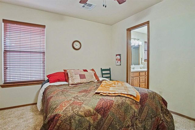 6712 SW Driftwood Dr, Lawton, OK 73505