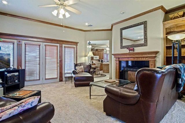 6712 SW Driftwood Dr, Lawton, OK 73505