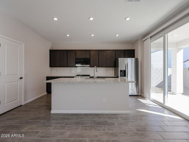 2647 E BOULDER Avenue, Apache Junction, AZ 85119