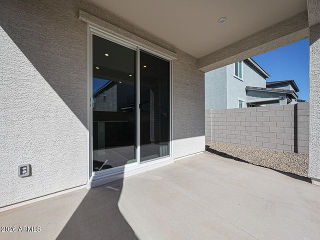 2647 E BOULDER Avenue, Apache Junction, AZ 85119