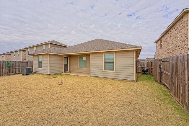 2301 Scarlet Lane, El Reno, OK 73036
