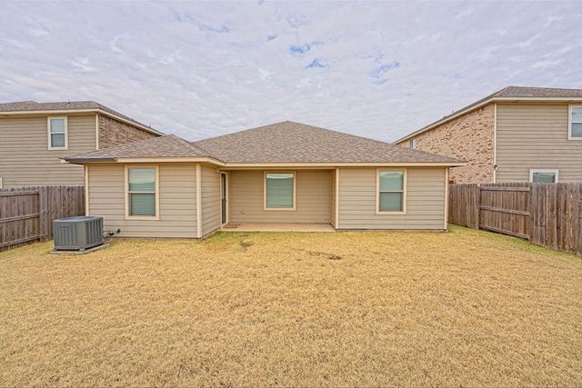 2301 Scarlet Lane, El Reno, OK 73036