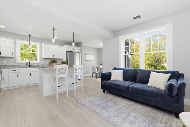 3 Crossman Street A, Taunton, MA 02780