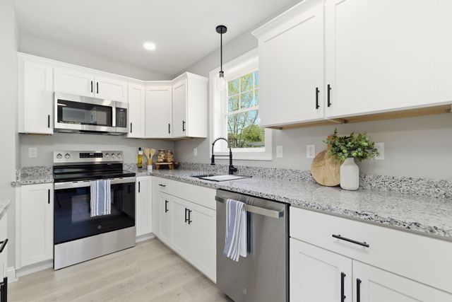 3 Crossman Street A, Taunton, MA 02780
